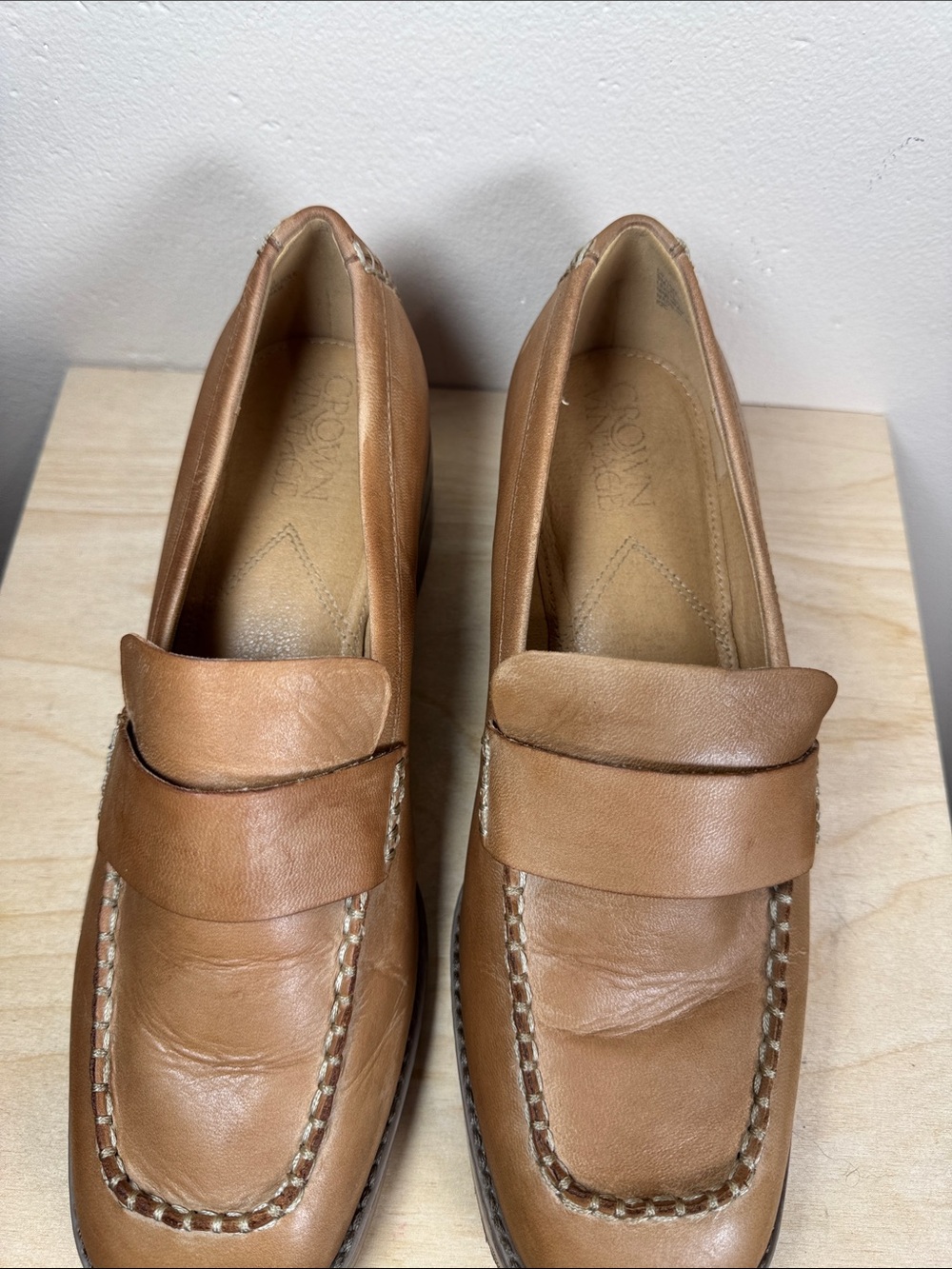 Crown Vintage Womens Leather Penny Loafers Block Heel 8M Preppy - Picture 3 of 9